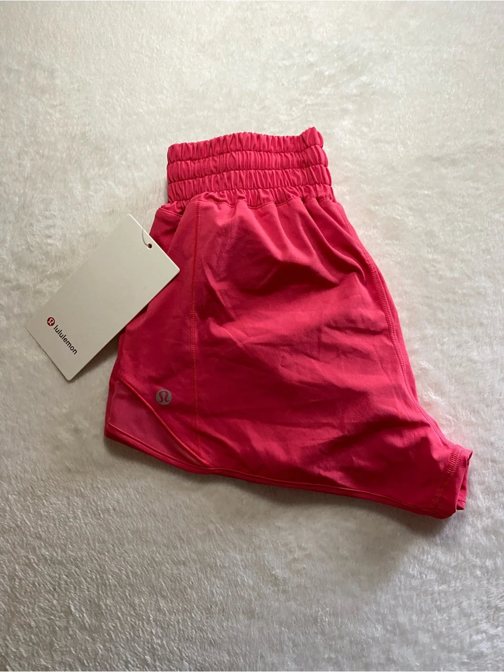 Lululemon Hotty Hot High-Rise Short 2.5